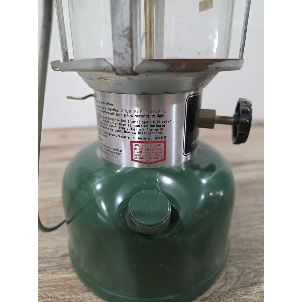 Vintage Coleman Lantern Model 220K Green 2-Mantle 1981 Great Condition Used